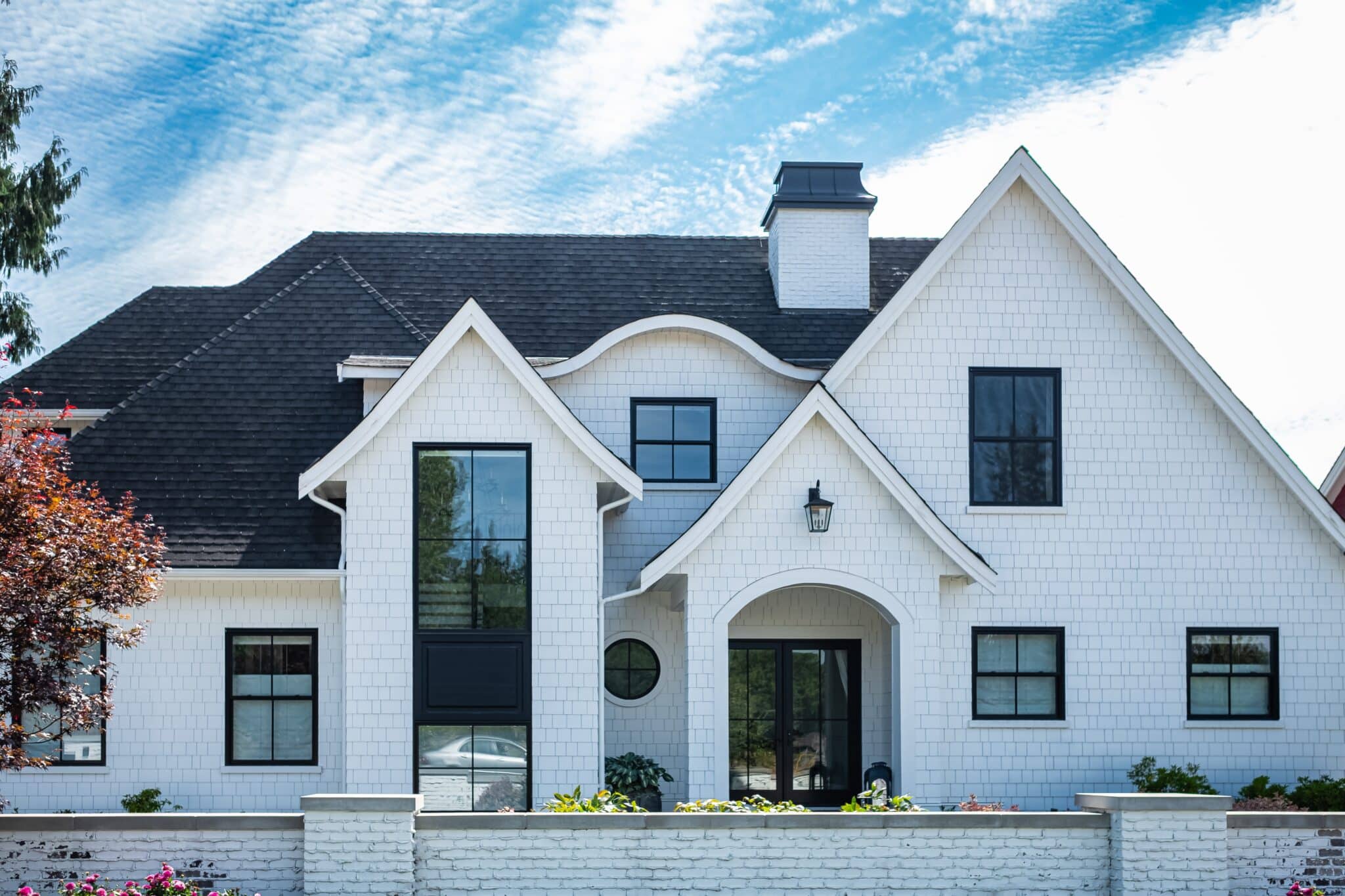 Big,White,Custom,Made,Luxury,House,In,The,Suburbs,Of